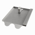 Blanker Aluminium-Blechziegel Creaton Sinfonie mit montiertem Dachhaken für die Solar-Befestigung